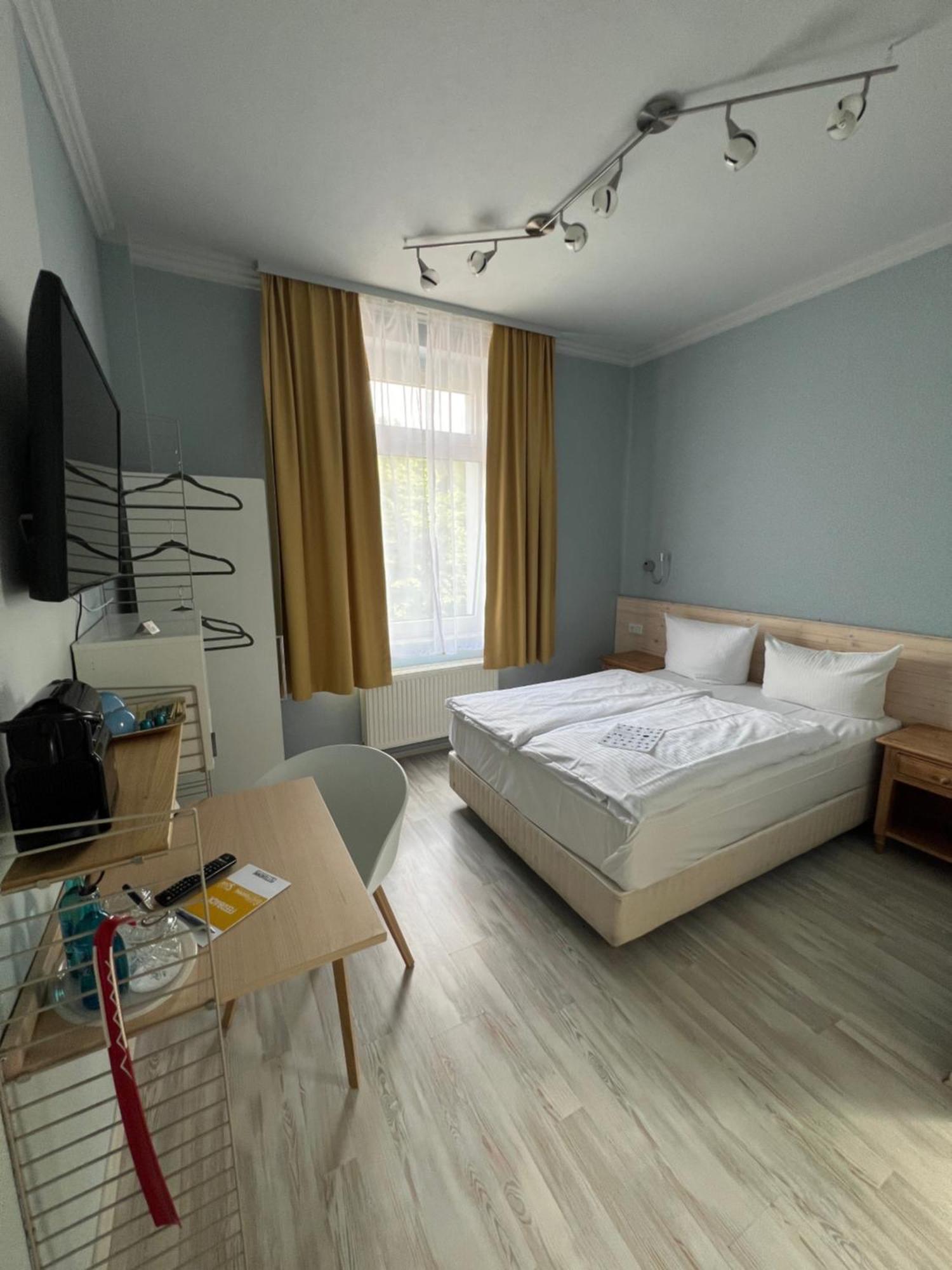 Fettehenne Gaestehaus แอร์คราท ภายนอก รูปภาพ